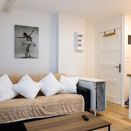 Apartamento Raphael Serris Exterior foto